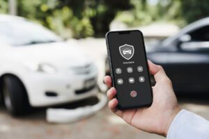 how do car insurance claims work